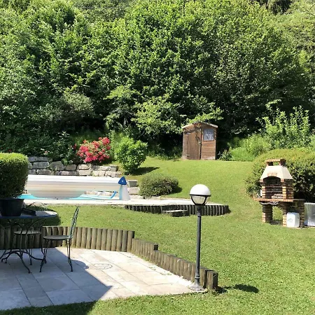 Villa Avec Piscine 9 *